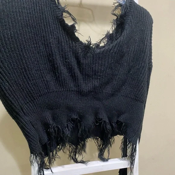 SHEIN Black Distressed Cropped Sweater Small Fringe Grunge Knit Top - Picture 7 of 8